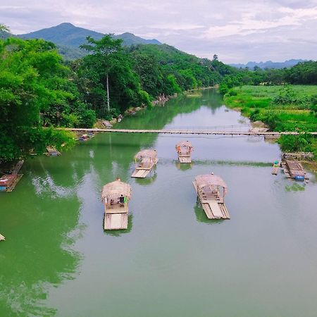 Thai House Pu Luong - Century Old Stilt House With Terrace Views Huong Ba Thuoc Екстериор снимка