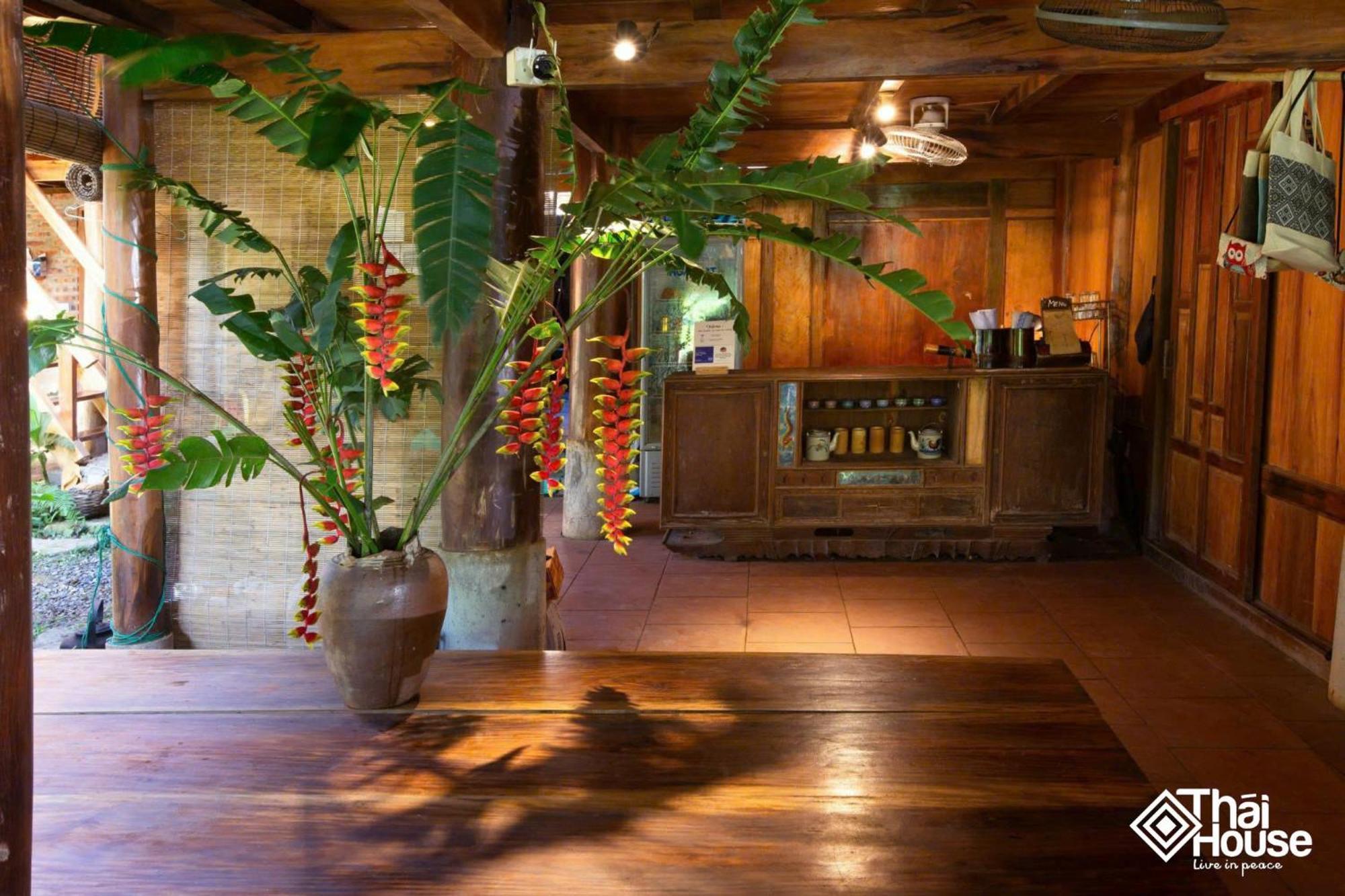 Thai House Pu Luong - Century Old Stilt House With Terrace Views Huong Ba Thuoc Екстериор снимка