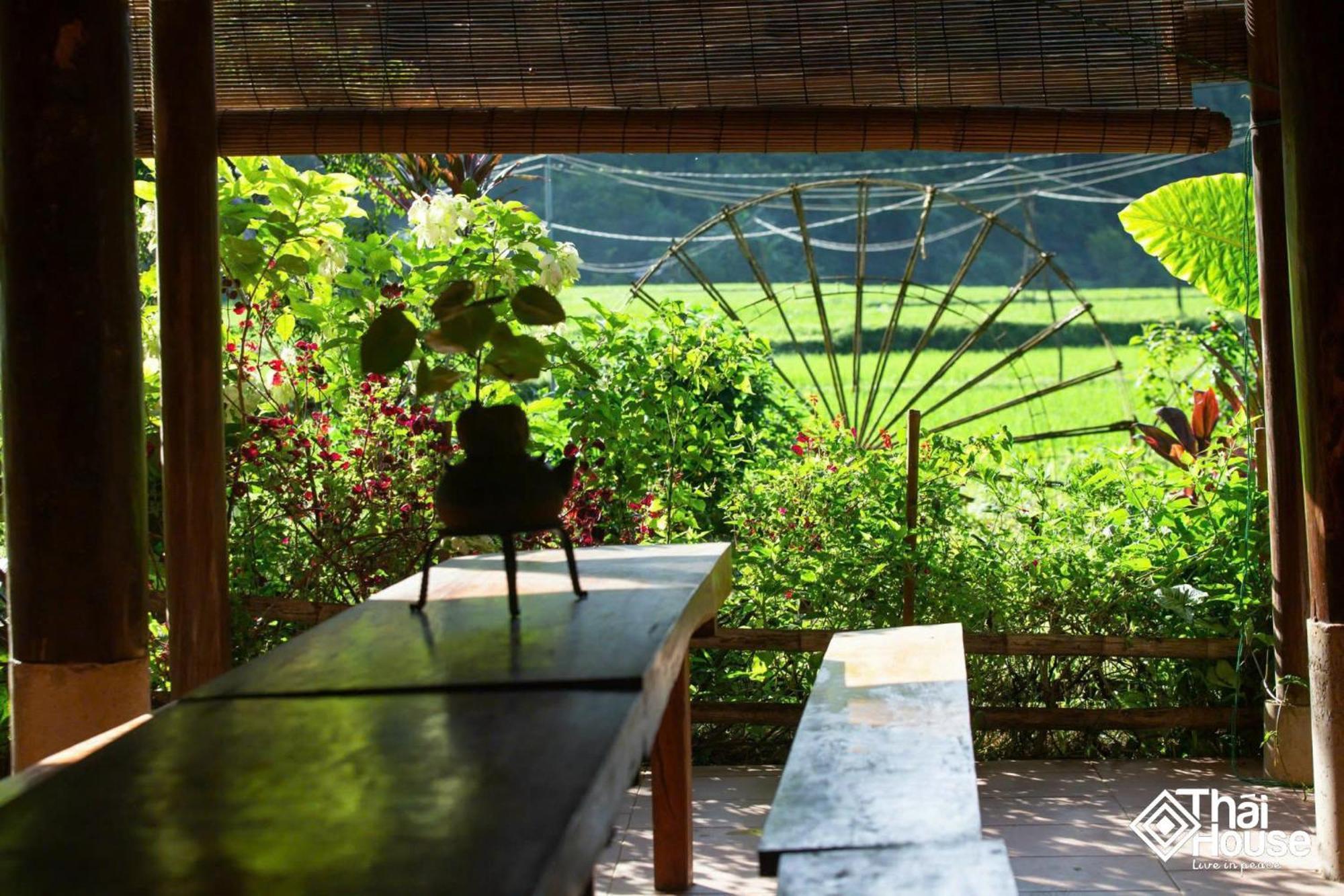 Thai House Pu Luong - Century Old Stilt House With Terrace Views Huong Ba Thuoc Екстериор снимка