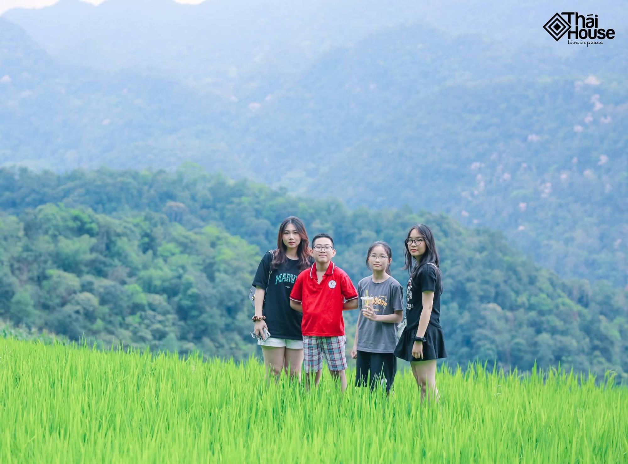 Thai House Pu Luong - Century Old Stilt House With Terrace Views Huong Ba Thuoc Екстериор снимка