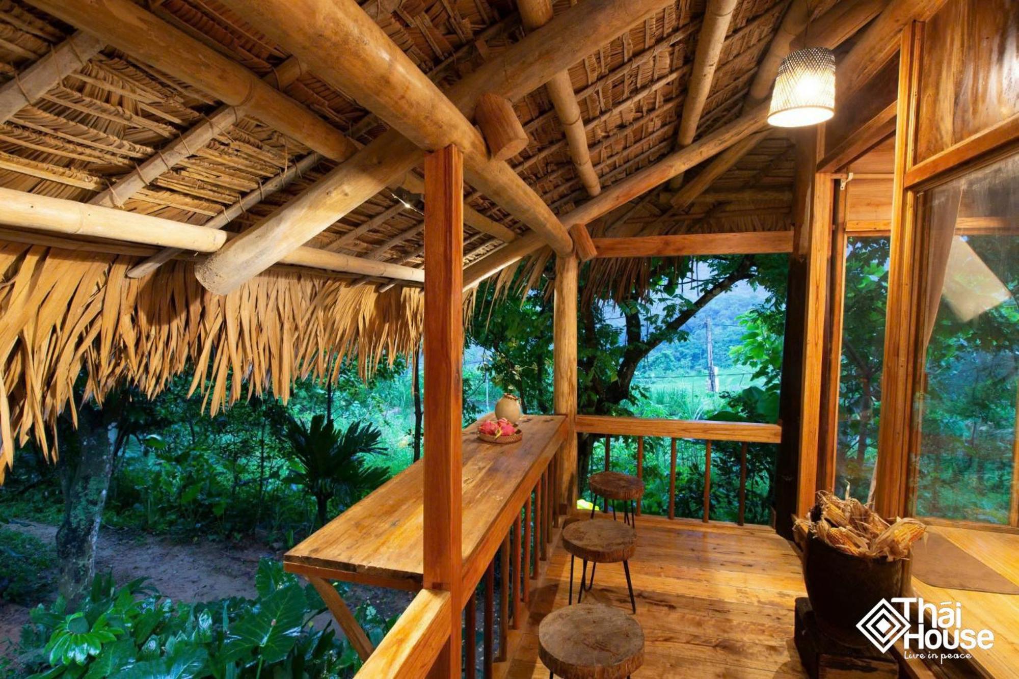 Thai House Pu Luong - Century Old Stilt House With Terrace Views Huong Ba Thuoc Екстериор снимка
