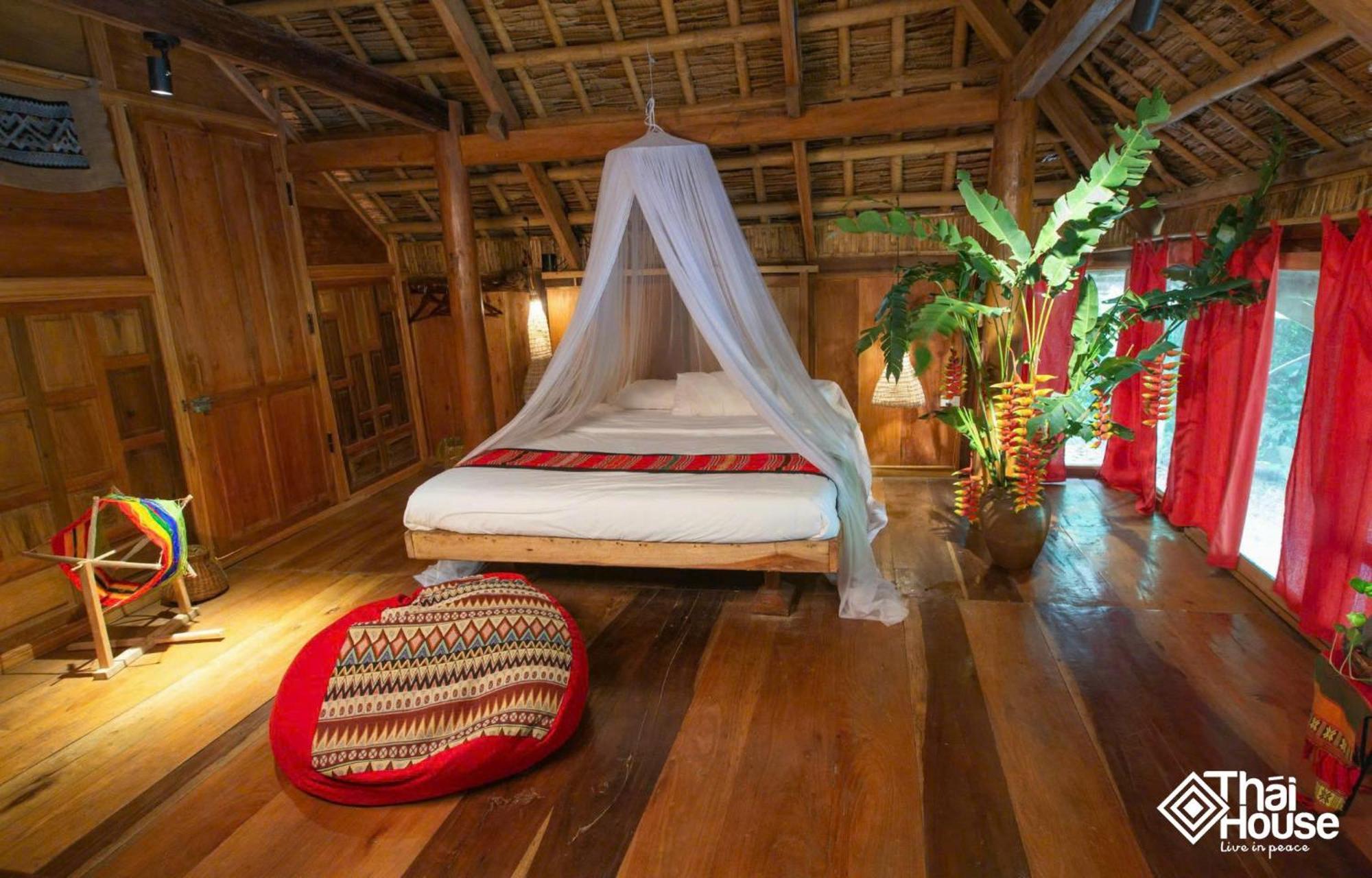 Thai House Pu Luong - Century Old Stilt House With Terrace Views Huong Ba Thuoc Екстериор снимка