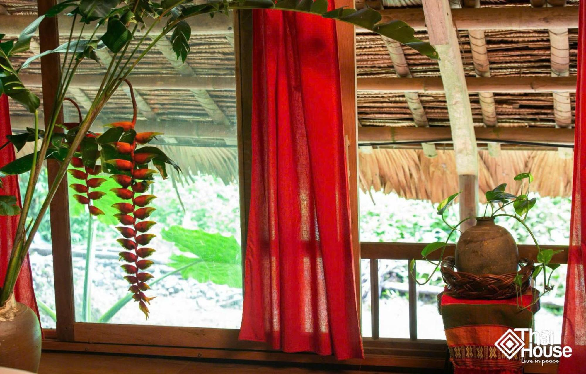 Thai House Pu Luong - Century Old Stilt House With Terrace Views Huong Ba Thuoc Екстериор снимка